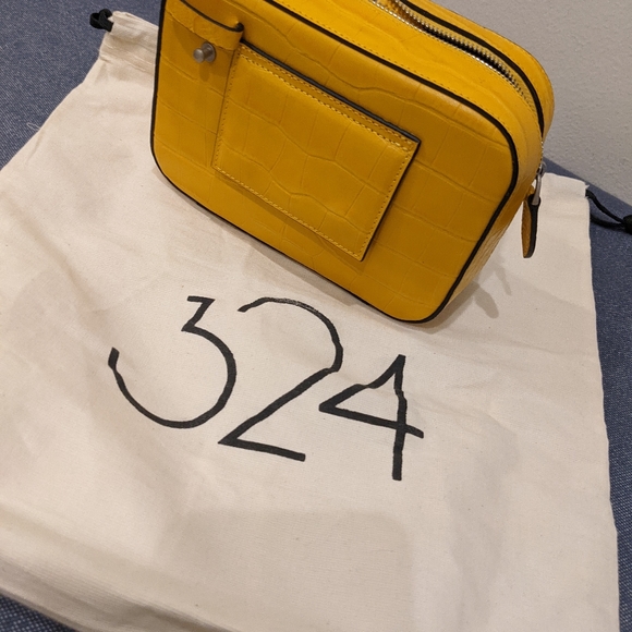 324 New York Yellow Croc Embossed Leather Belt Bag - Picture 3 of 9